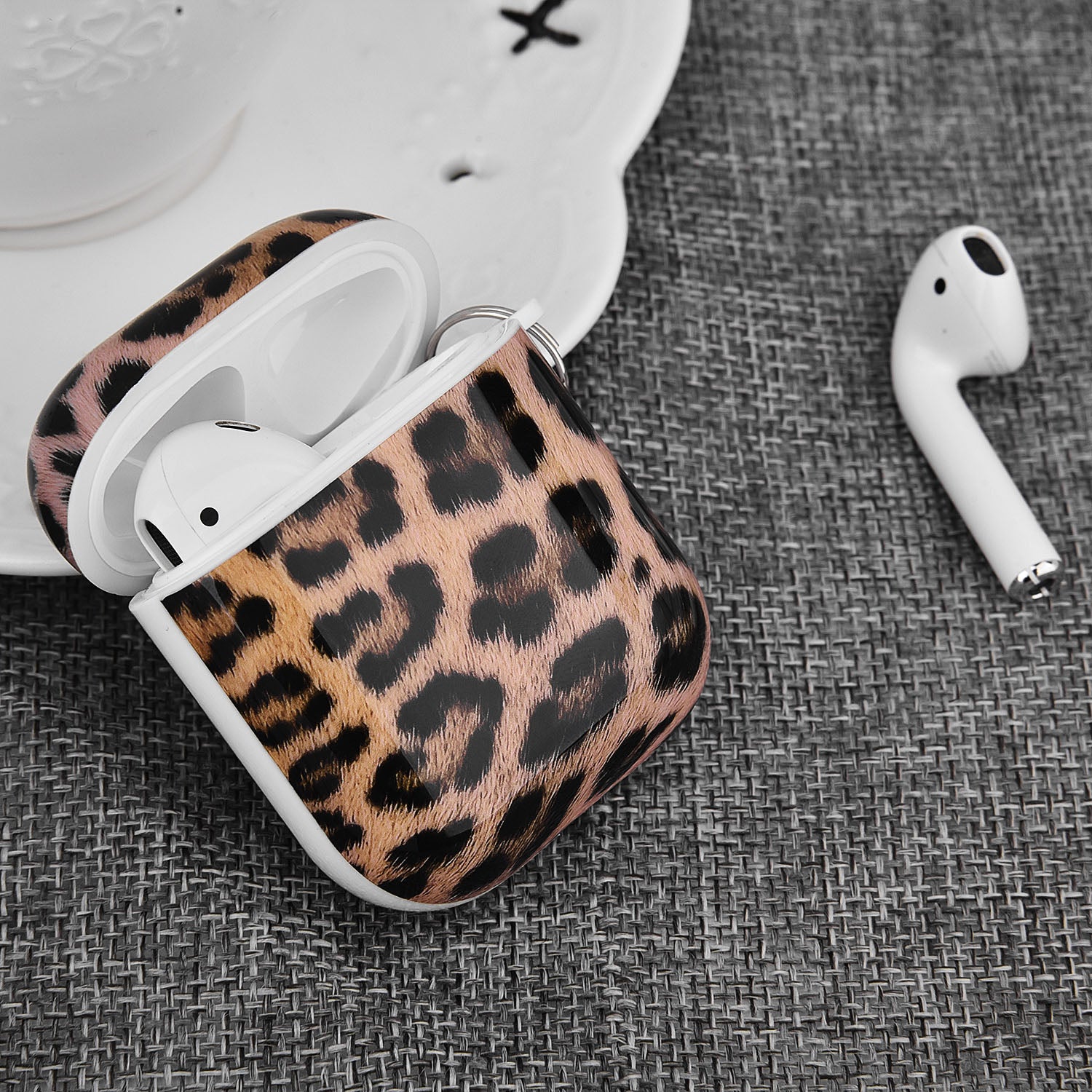 Classy Leopard Case for Airpods